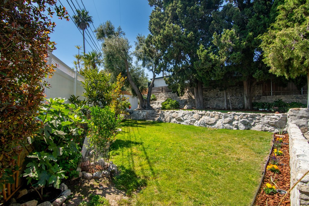 Detail Gallery Image 36 of 44 For 5111 New York Ave, La Crescenta,  CA 91214 - 3 Beds | 2 Baths