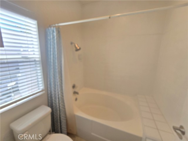 Detail Gallery Image 15 of 26 For 14347 Albers St #301,  Sherman Oaks,  CA 91401 - 2 Beds | 2 Baths