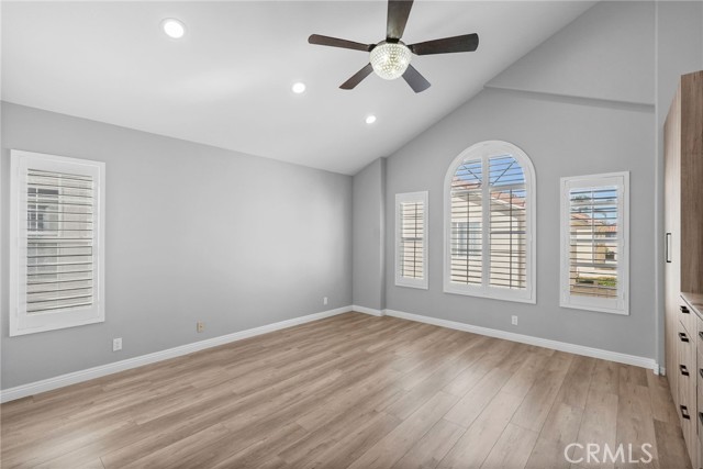 18328 Keswick Street photo 18