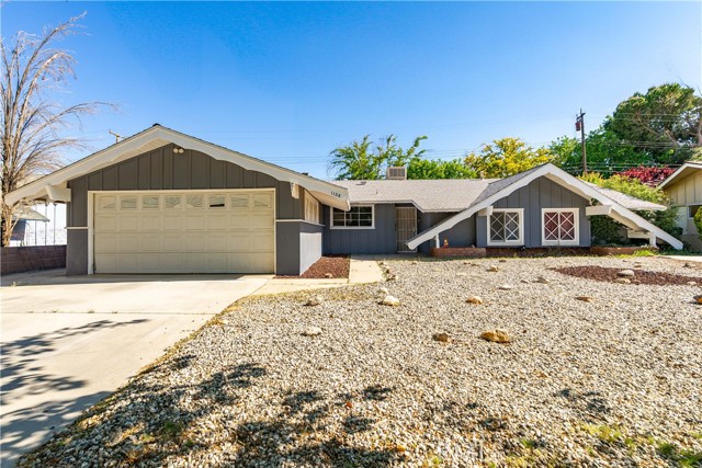 Detail Gallery Image 2 of 29 For 1138 E Avenue J4, Lancaster,  CA 93535 - 4 Beds | 2 Baths