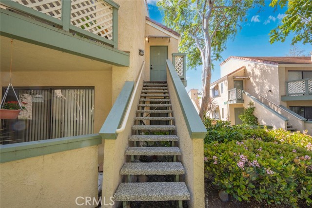 Detail Gallery Image 3 of 37 For 3575 W Stonepine Ln #213-C,  Anaheim,  CA 92804 - 1 Beds | 1 Baths