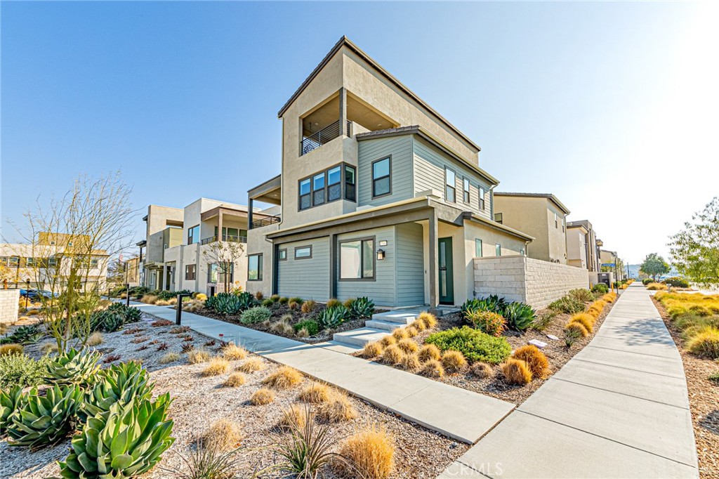 27505 Illumination Court