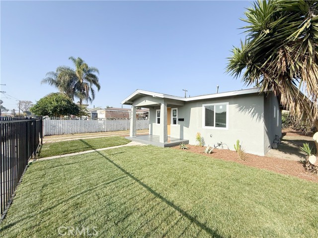 Detail Gallery Image 3 of 21 For 521 W Cherry St, Compton,  CA 90222 - 3 Beds | 2 Baths