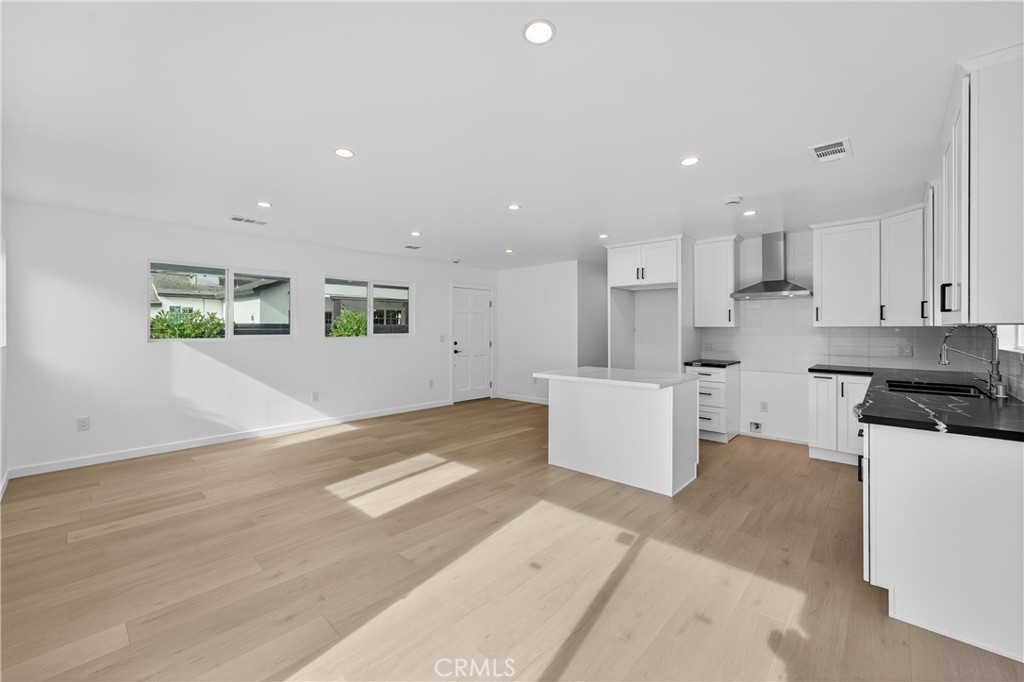 MLS #DW25222362 image #40