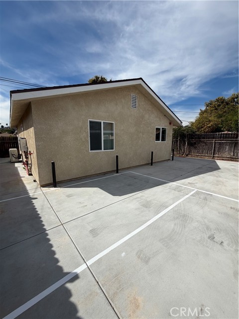 Detail Gallery Image 2 of 11 For 321 Elm, Alhambra,  CA 91801 - 2 Beds | 2 Baths