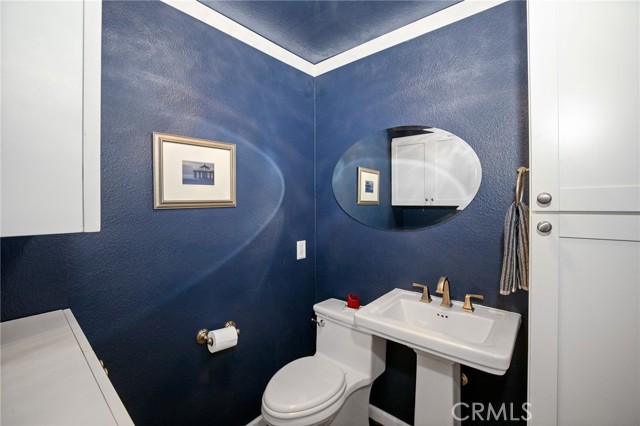 1921 Carnegie Lane, Redondo Beach, California 90278, 2 Bedrooms Bedrooms, ,2 BathroomsBathrooms,Residential,Sold,Carnegie,SB21208044