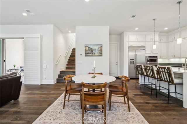 Detail Gallery Image 7 of 44 For 132 Interval, Irvine,  CA 92618 - 3 Beds | 2/2 Baths