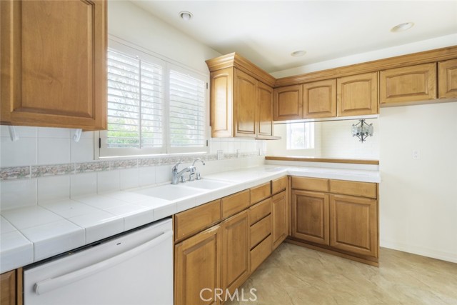 427 Avenue F, Redondo Beach, California 90277, 5 Bedrooms Bedrooms, ,3 BathroomsBathrooms,Residential,Sold,Avenue F,SB22072867