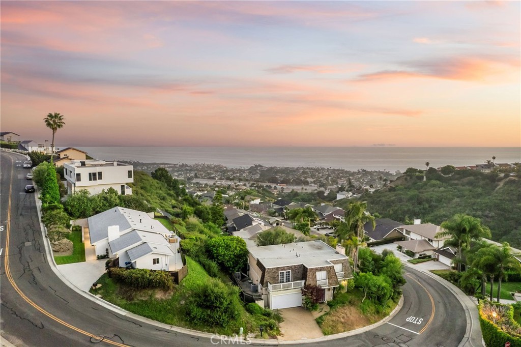 MLS #OC25253607 image #9