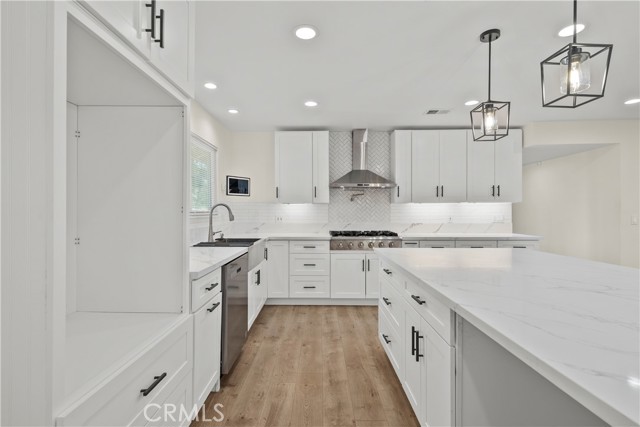 42835 Cinema Avenue, Lancaster CA: https://media.crmls.org/medias/3be6281a-90b8-44a3-8988-028b97a64db2.jpg