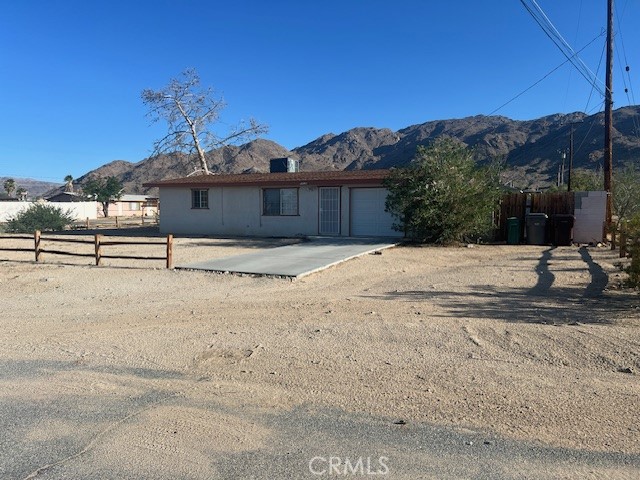 Detail Gallery Image 2 of 13 For 72649 Sullivan Rd, Twentynine Palms,  CA 92277 - 2 Beds | 1 Baths