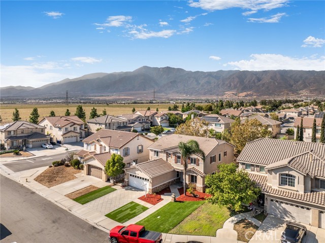 Detail Gallery Image 5 of 17 For 14948 Cory Pl, Fontana,  CA 92336 - 4 Beds | 2/1 Baths