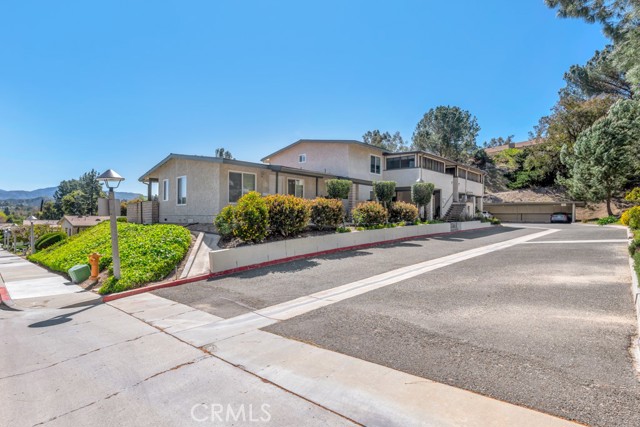 Image 3 for 19736 Spanish Oak Dr, Newhall, CA 91321