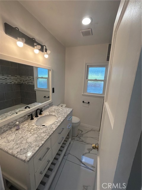 Detail Gallery Image 9 of 10 For 848 N Berlyn Ave, Ontario,  CA 91764 - 3 Beds | 1/1 Baths
