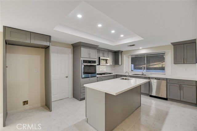 Detail Gallery Image 21 of 70 For 5385 Park Ln, San Bernardino,  CA 92404 - 3 Beds | 3 Baths