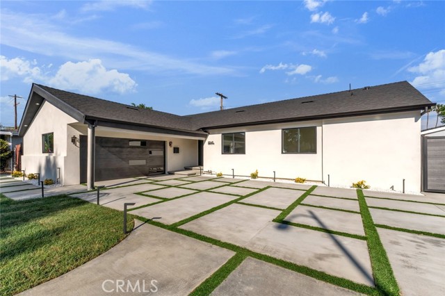 Front Image Thumbnail for CRBB26050570