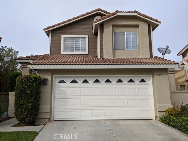 850 San Carlos Circle, Corona, CA 92879