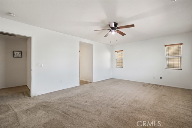 Image 16 of 47 For 82746 Mount Riley Drive