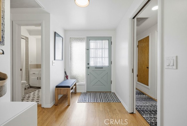 Detail Gallery Image 5 of 51 For 1010 W 21st St, Santa Ana,  CA 92706 - 3 Beds | 2 Baths