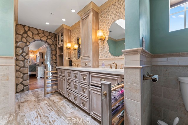 34037 Agua Dulce Canyon Road, Agua Dulce CA: https://media.crmls.org/medias/3bea300f-d23d-4463-8c19-60f86e648dbc.jpg