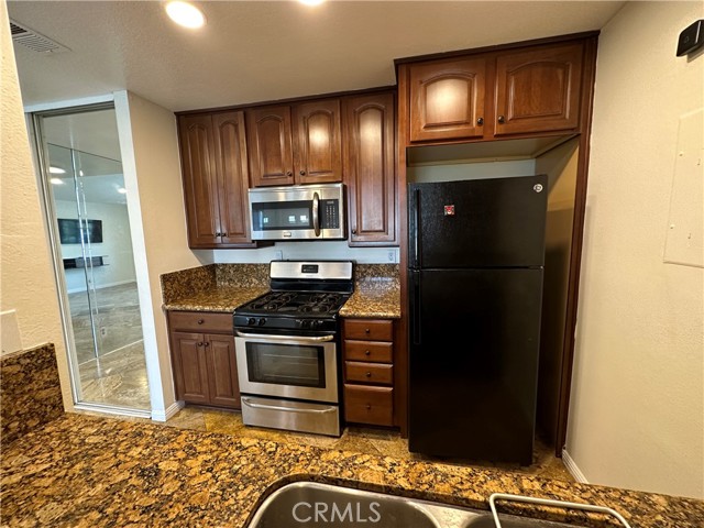 Detail Gallery Image 6 of 27 For 31 via Cresta, Rancho Santa Margarita,  CA 92688 - 1 Beds | 1 Baths