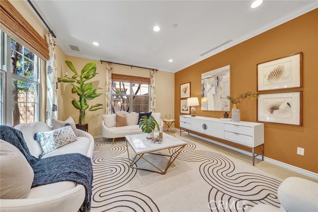 63 Splendor, Irvine CA: https://media.crmls.org/medias/3beb292e-08d9-4fba-a142-bad2090edbc7.jpg