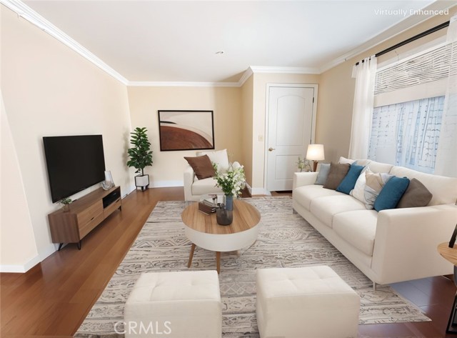 Detail Gallery Image 2 of 21 For 116 W Maple St #18,  Glendale,  CA 91204 - 2 Beds | 2/1 Baths