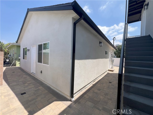 2253 Catalina Street, Burbank, California 91504, 2 Bedrooms Bedrooms, ,2 BathroomsBathrooms,Residential Lease,For Rent,2253 Catalina Street,CRBB25149091