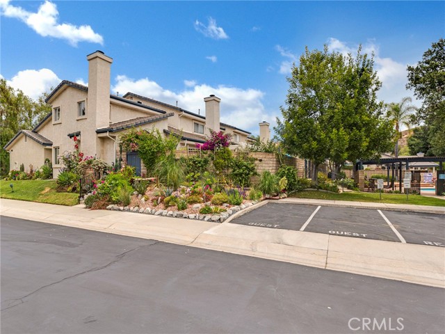6004 Rothko Lane, Simi Valley CA: https://media.crmls.org/medias/3bec1b41-b88b-4494-b742-a119b81859ad.jpg