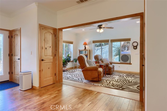 Detail Gallery Image 8 of 61 For 5722 Darrah Rd, Mariposa,  CA 95338 - 3 Beds | 2 Baths