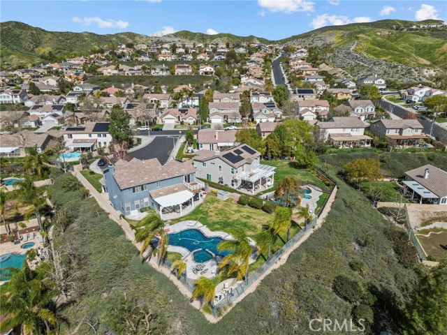 Detail Gallery Image 3 of 45 For 28246 Deer Ct, Canyon Country,  CA 91351 - 4 Beds | 2/1 Baths