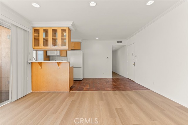 Detail Gallery Image 14 of 55 For 600 Monterey Bld #8,  Hermosa Beach,  CA 90254 - 2 Beds | 2 Baths