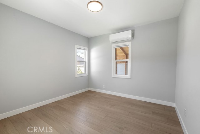 Detail Gallery Image 15 of 31 For 800 W 101 St, Los Angeles,  CA 90044 - 4 Beds | 2/1 Baths