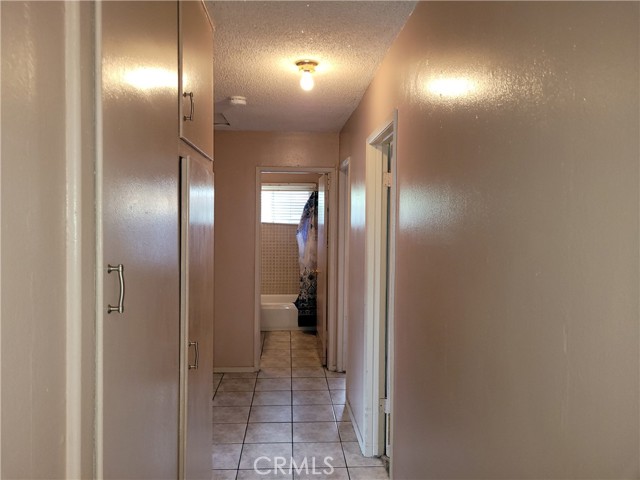 Detail Gallery Image 12 of 25 For 2137 N Kalsman Ave, Compton,  CA 90222 - 4 Beds | 2 Baths