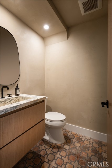 Detail Gallery Image 11 of 34 For 3977 Oeste Ave, Studio City,  CA 91604 - 3 Beds | 2/1 Baths
