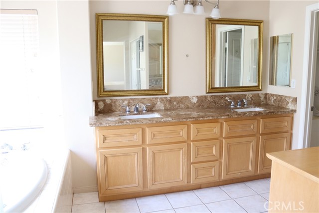 Detail Gallery Image 12 of 23 For 3508 S Spring Meadow Ct, Diamond Bar,  CA 91765 - 5 Beds | 4 Baths