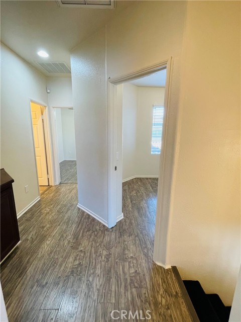 649 Sumner Way, Oceanside CA: https://media.crmls.org/medias/3bf11553-ad0c-45ba-b057-f122f51b3563.jpg