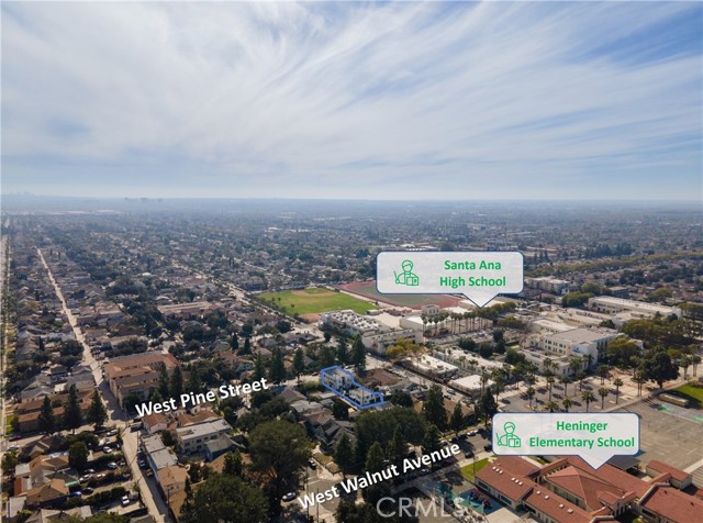 415 W Pine Street, Santa Ana CA: https://media.crmls.org/medias/3bf216c3-e255-44c5-942a-74fcbda7c350.jpg