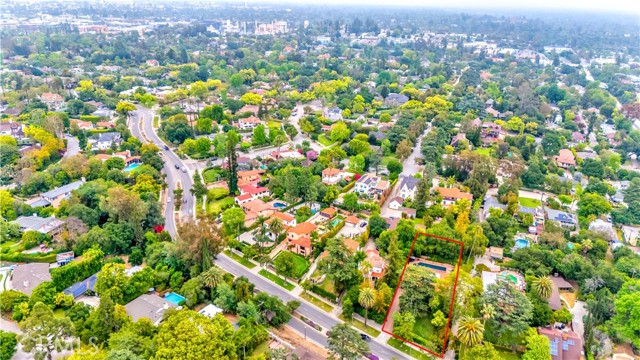 516 Orange Grove Avenue, South Pasadena CA: https://media.crmls.org/medias/3bf25ae2-3317-4c31-a0eb-d92c4a4fa6bd.jpg