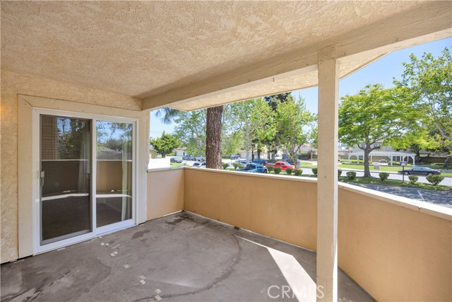 Detail Gallery Image 9 of 27 For 3845 Farquhar Ave #115,  Los Alamitos,  CA 90720 - 2 Beds | 2 Baths