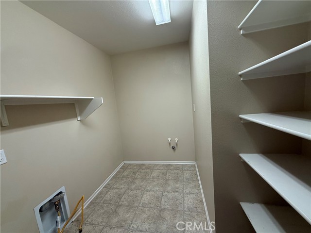 Detail Gallery Image 17 of 21 For 35215 Caraway Ct, Lake Elsinore,  CA 92532 - 4 Beds | 3 Baths