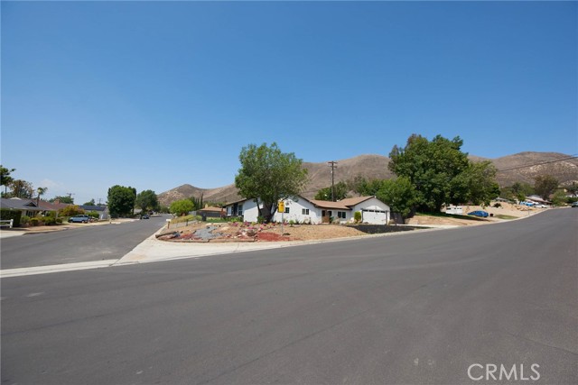 Detail Gallery Image 8 of 46 For 4089 Mount Verde, Norco,  CA 92860 - 4 Beds | 2 Baths