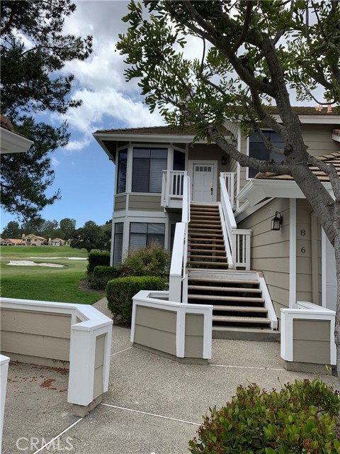 8 Green Brier Circle, Coto de Caza CA: https://media.crmls.org/medias/3bf49b9a-f25a-4505-a38b-03703da1fcb4.jpg