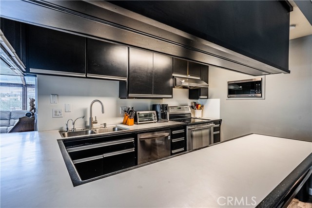 Detail Gallery Image 38 of 75 For 23256 Gray Fox Dr, Canyon Lake,  CA 92587 - 3 Beds | 3 Baths