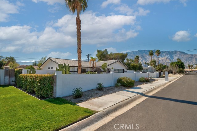 Detail Gallery Image 15 of 44 For 2801 E San Angelo Rd, Palm Springs,  CA 92262 - 3 Beds | 2 Baths