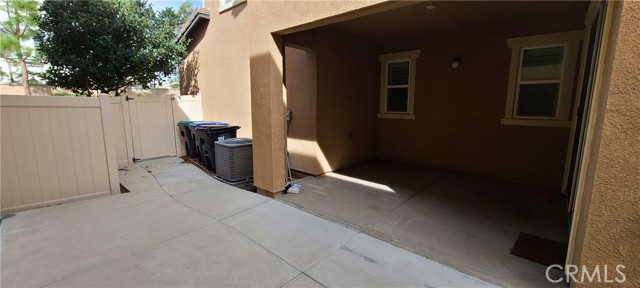 14530 Narcisse, Eastvale CA: https://media.crmls.org/medias/3bf5d9ba-0892-4b54-a13d-651a20d9c590.jpg
