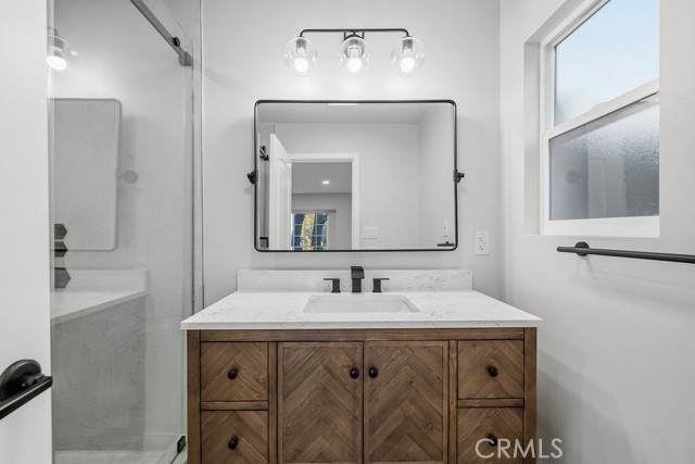 Detail Gallery Image 18 of 38 For 10557 Reseda, Porter Ranch,  CA 91326 - 5 Beds | 3 Baths