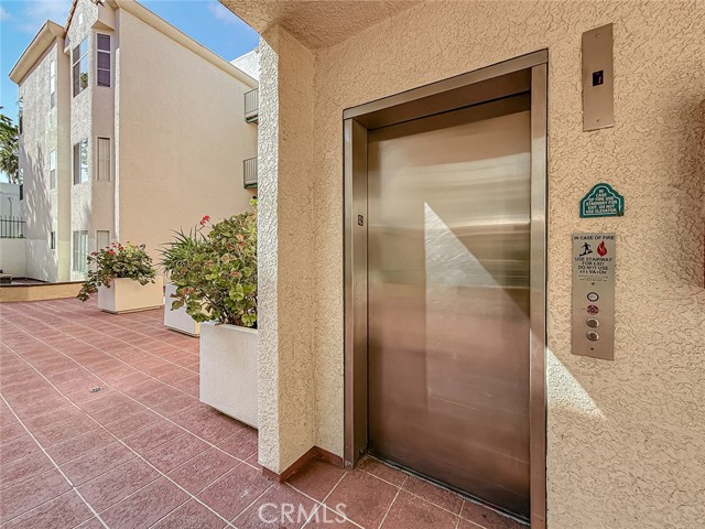 Detail Gallery Image 45 of 50 For 5420 Sylmar Ave #118,  Sherman Oaks,  CA 91401 - 2 Beds | 2 Baths