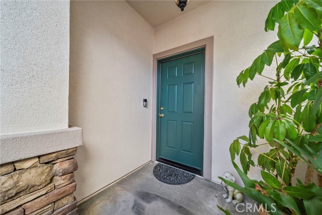 Detail Gallery Image 4 of 58 For 27641 Atlas Ln, Canyon Country,  CA 91351 - 4 Beds | 2/1 Baths