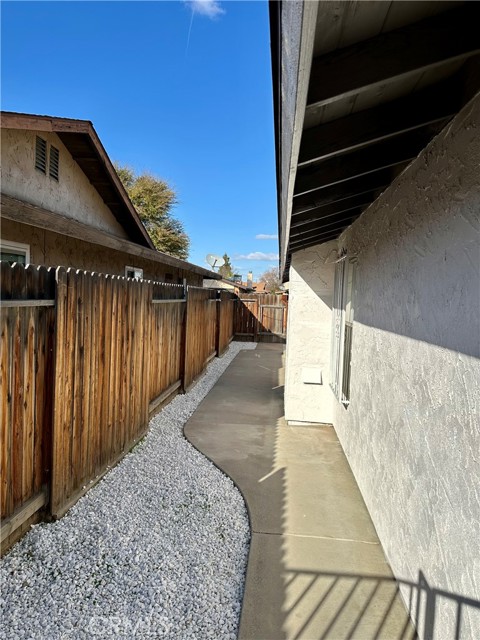 Detail Gallery Image 27 of 27 For 4201 Sugar Cane Ave, Bakersfield,  CA 93313 - 3 Beds | 2 Baths